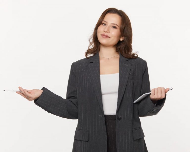 Настя Гласная